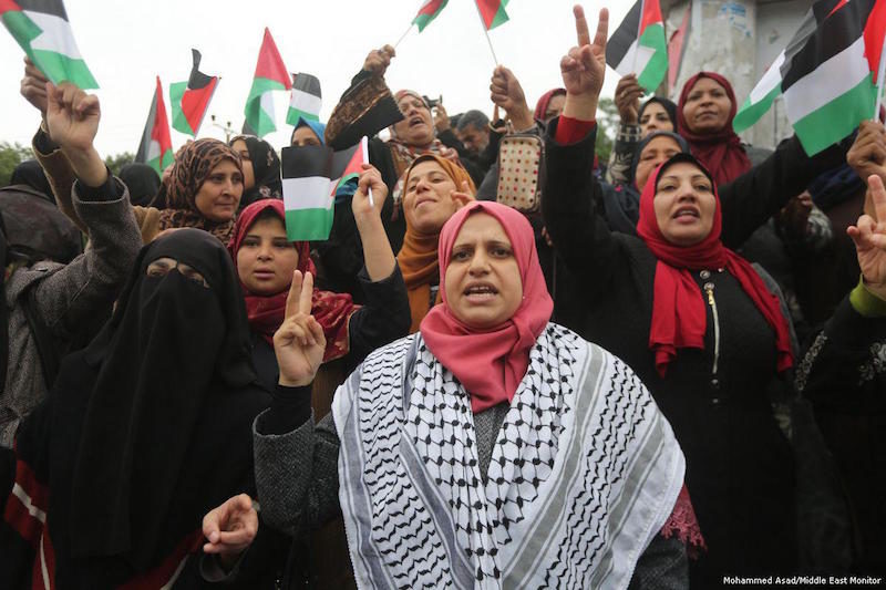 Palestinians demonstrate