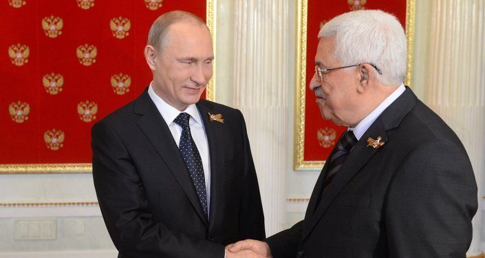 Russian President Vladimir Putin and Palestinian President Mahmoud Abbas