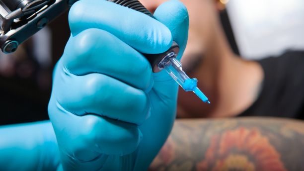Click to enlarge tattoo gun