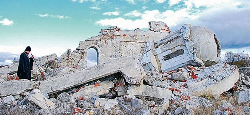 Kosovo destruction