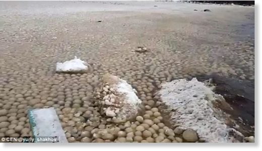The strangely uniformly sized ice balls washed up in the Gulf of Finland