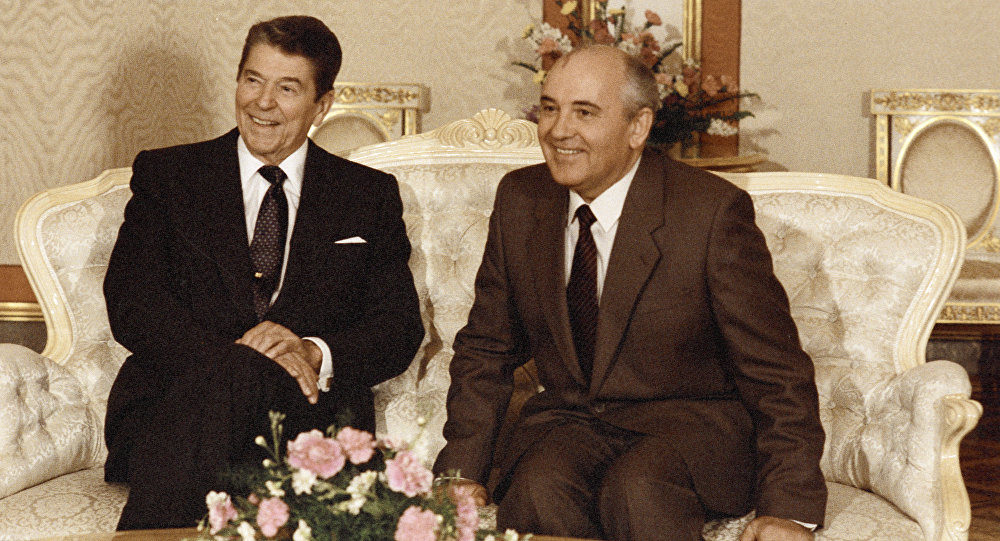 Click to enlarge Reagan Gorbachove