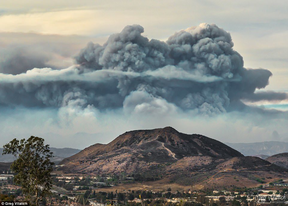 Click to enlarge Professional photographer Greg Vitalich took this photo of the massive imposing smoke generated by the Thomas Fire from his back deck in Newbury Park on Dec. 11, 2017, at 11:45 a.m.