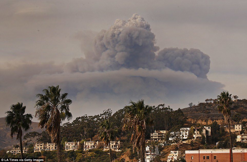 Click to enlarge The huge Pyrocumulus cloud of smoke rose to the north of downtown Ventura as seen Sunday afternoon from the Ventura Pier as the Thomas Fire threatens Carpenteria and Montecito