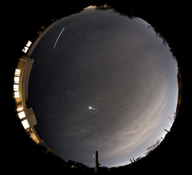 Bright meteor fireball with terminal explosion captured over Tucson