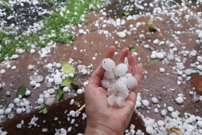 Click to enlarge Melbourne experienced large hail