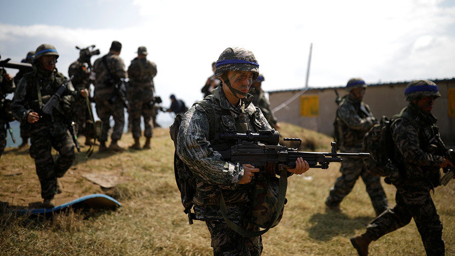 korean soldiers