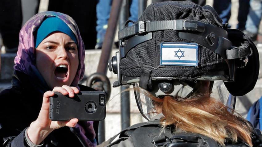 Palestinian woman documents clashes in Jerusalem