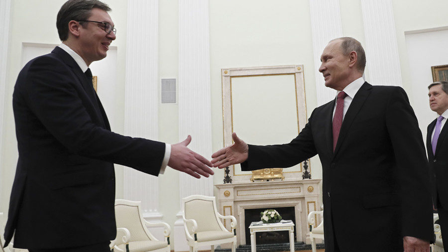 Aleksandar Vucic Vladimir Putin