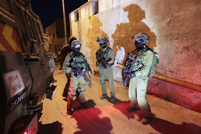 Click to enlarge IDF soldiers Hebron