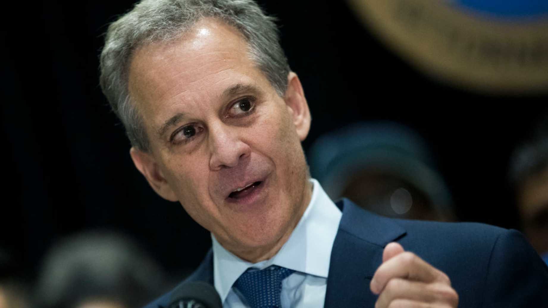 Eric Schneiderman  anti trump