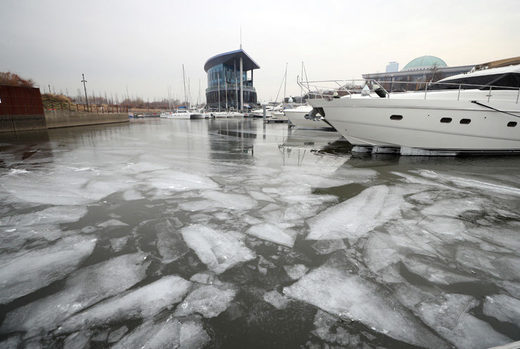 Click to enlarge ice korean river