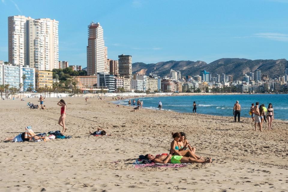 Click to enlarge Europe will enjoy sunshine today