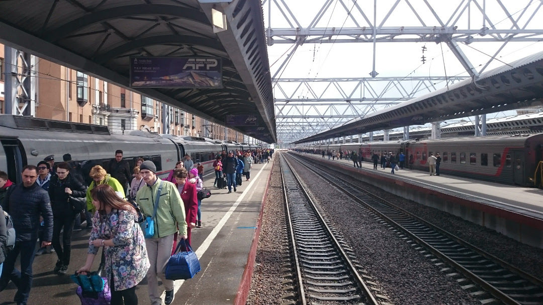 Click to enlarge St. Petersburg train station
