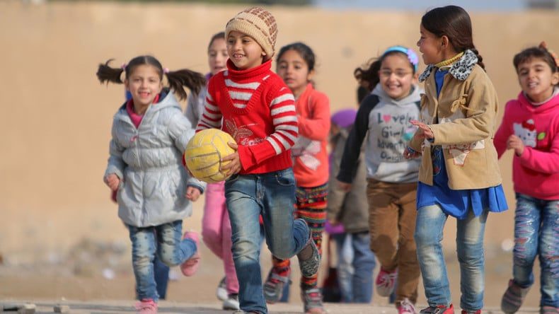 Click to enlarge syrian children playing