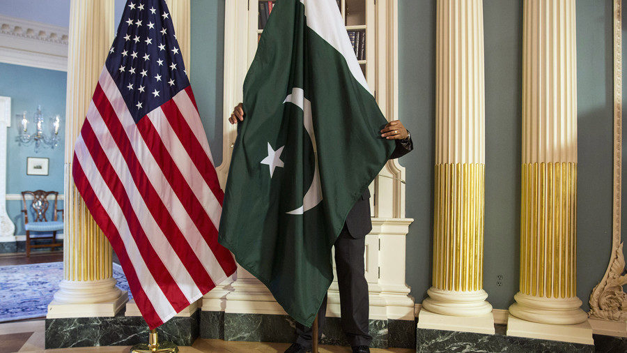 Pakistan US flags