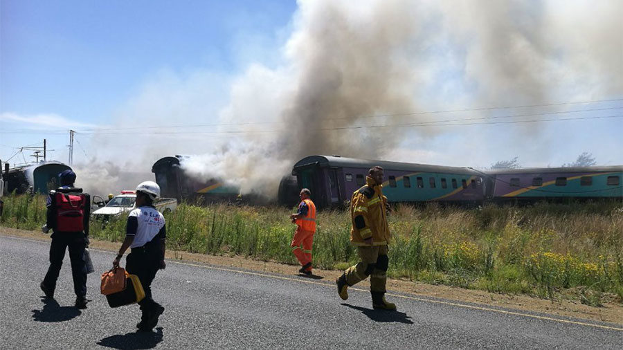 Click to enlarge train crash South Africa