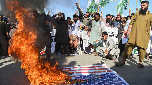 Click to enlarge US suspends aid to Pakistan demanding ‘decisive actions against terrorism’