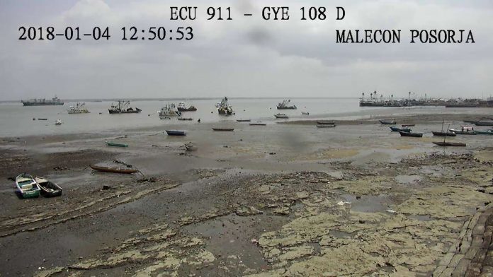 The water is now back, but the tides were unprecedentely low. via