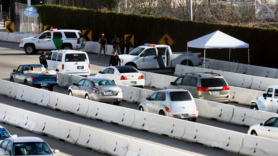 cars at border crossing