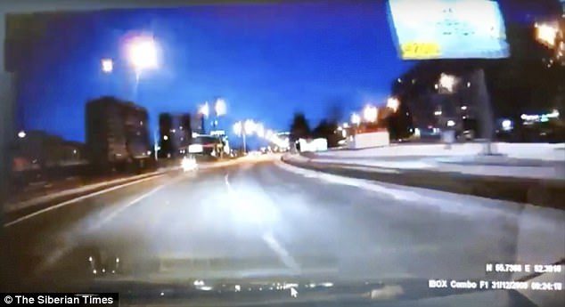Click to enlarge Bolide lights up sky over Russia January 2018