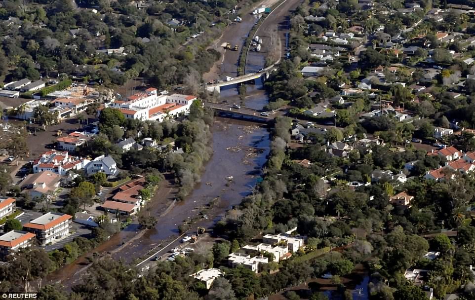 Click to enlarge highway 101 California mudslides