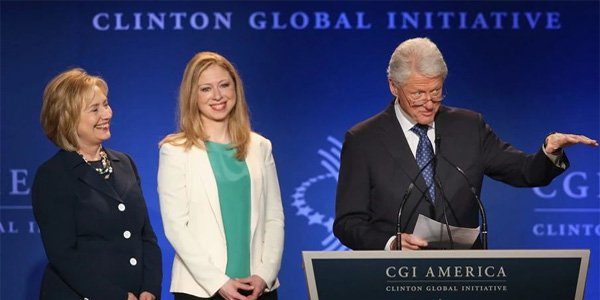 Hillary, Chelsea and Bill Clinton at a Clinton Foundation event