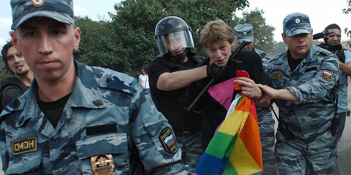 gay arrest