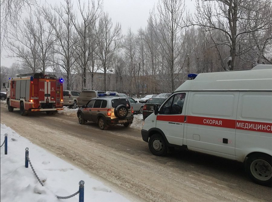 Click to enlarge russian school knife rampage 2