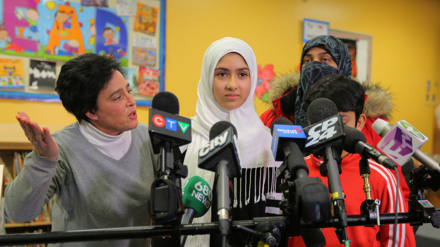 Click to enlarge hijab attack Toronto