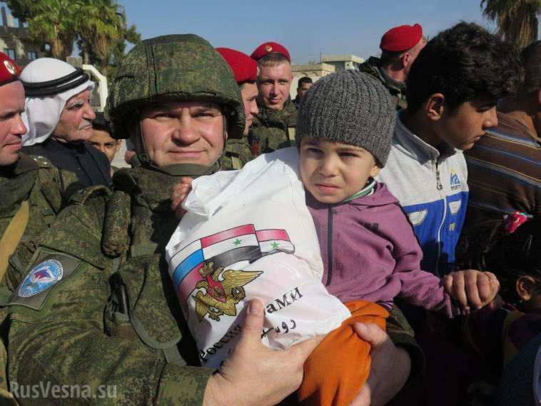 Russian Army soldier Syria humanitarian aid