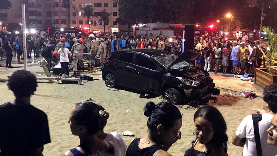 car crash Copacabana beach