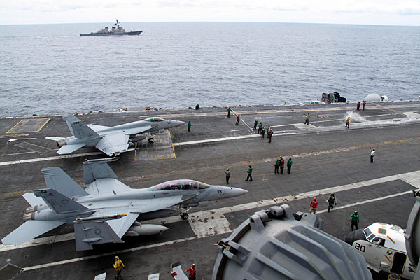 Click to enlarge US airforce South china sea