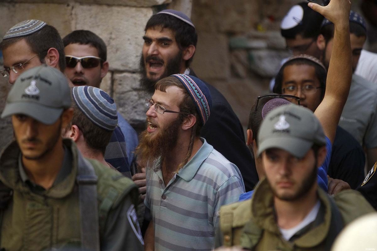 Click to enlarge Israeli settlers