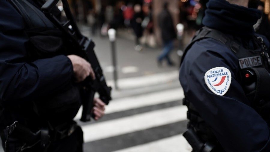Click to enlarge French police