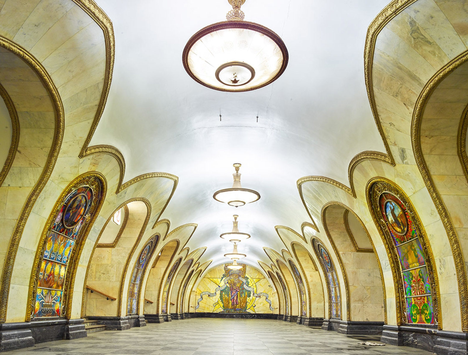 Click to enlarge Novoslobodskaya metro station Moscow