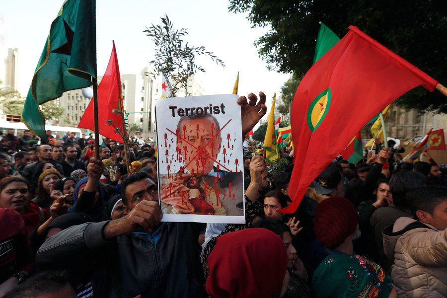 Click to enlarge Kurdish protest
