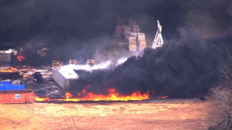 Click to enlarge 5 missing after gas well explosion in Oklahoma 2018