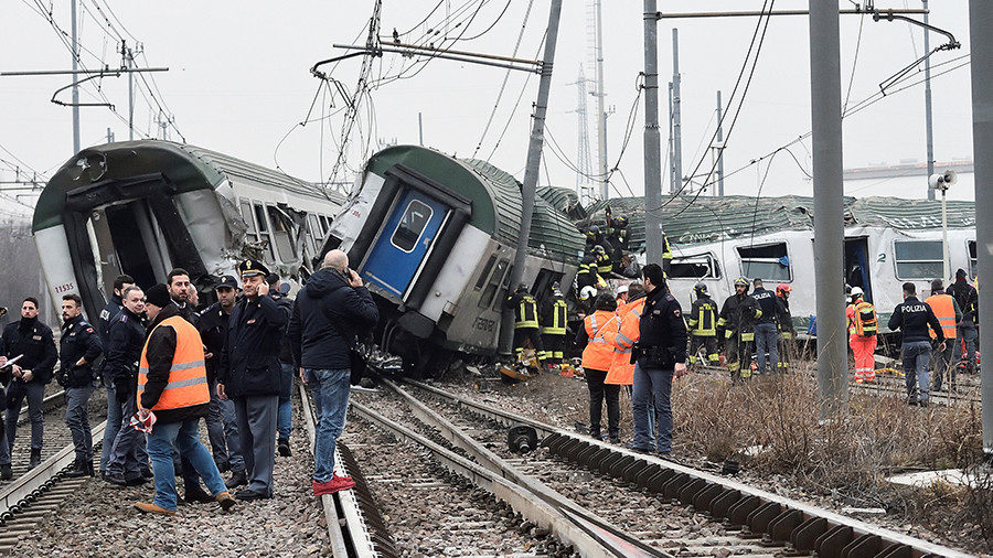 Derailed trains in Pioltello
