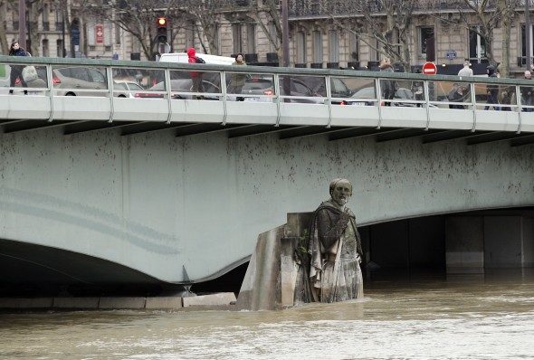Click to enlarge Seine flooding Paris january 2018
