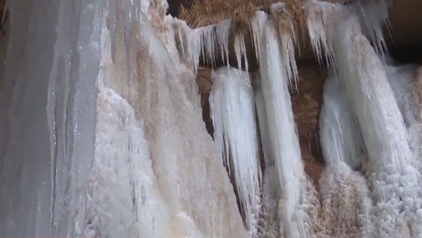 Click to enlarge waterfall frozen