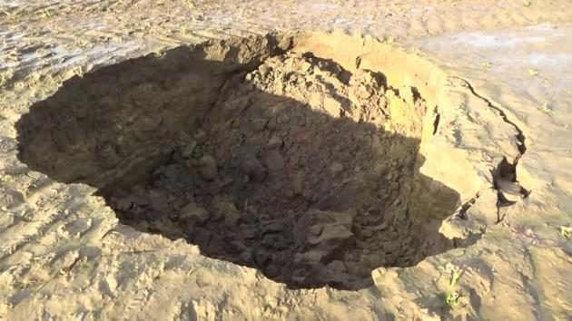Sinkhole opens up in Belgium