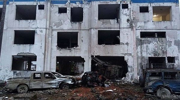 Ecuador car bombing