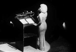 Click to enlarge Marilyn Monroe singing Happy Birthday, Mr. President in Madison Square Garden in 1962