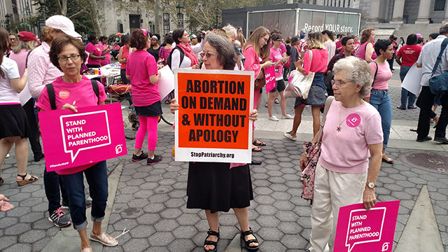 Click to enlarge planned parenthood rally