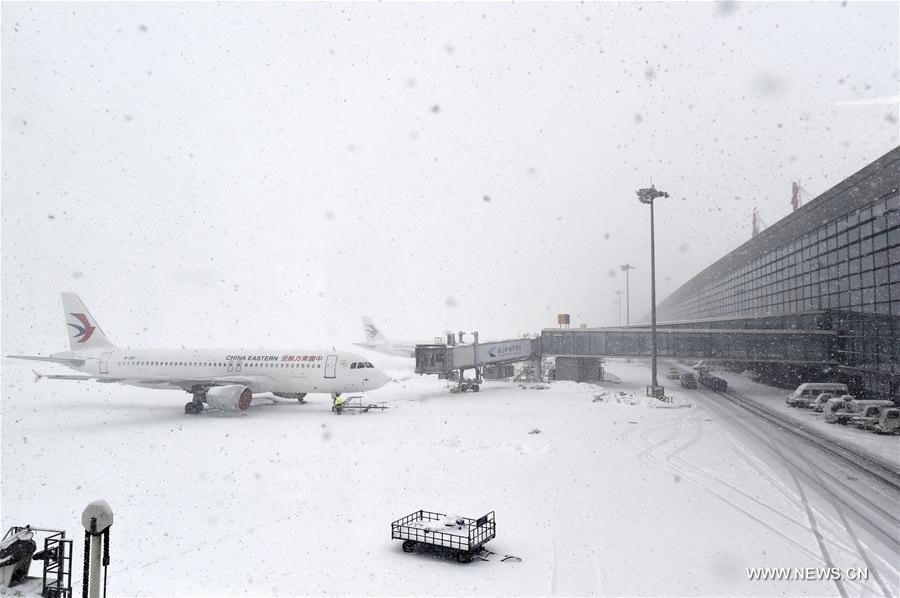 Photo taken on Jan. 27, 2018 shows the snow-covered Nanjing Lukou International Airport in Nanjing, east China's Jiangsu Province.