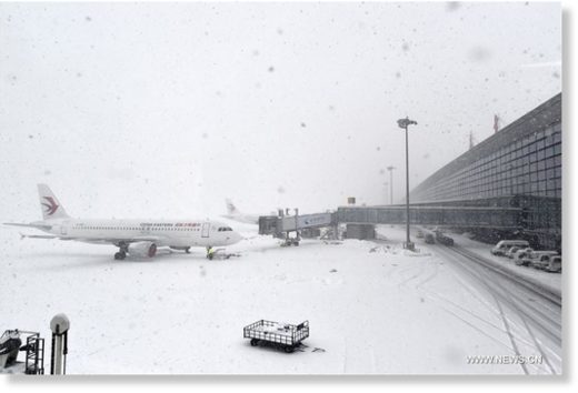 Photo taken on Jan. 27, 2018 shows the snow-covered Nanjing Lukou International Airport in Nanjing, east China's Jiangsu Province.