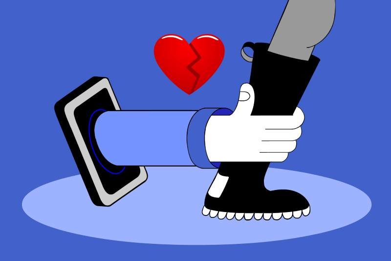 Click to enlarge Facebook losing users