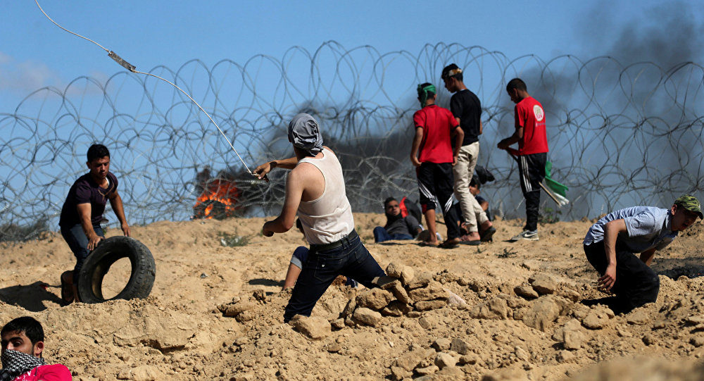 Palestinian protesters