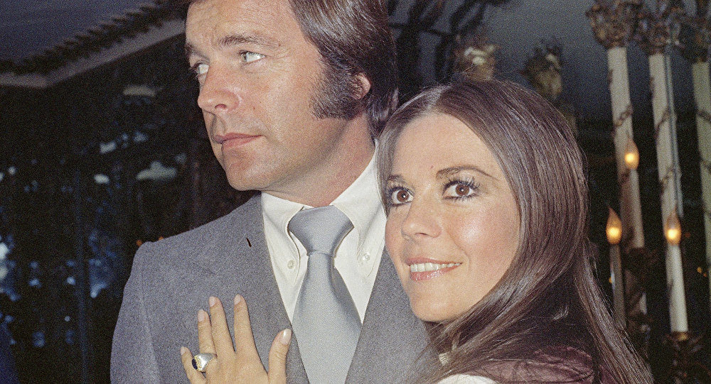 Click to enlarge Robert Wagner and Natalie Wood